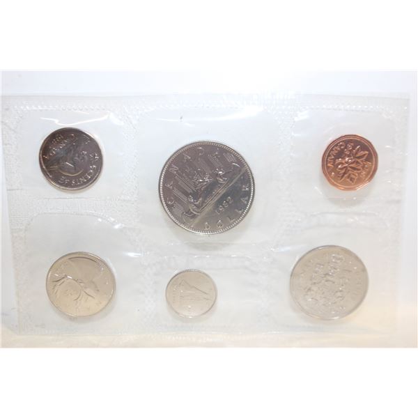 1982 CANADA UNCIRCULATED RCM COIN SET