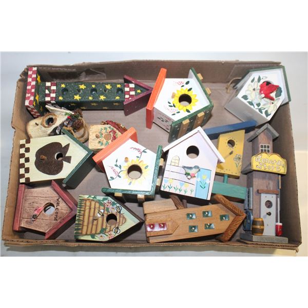 13 SMALL DECORATIVE COLOURFUL BIRD