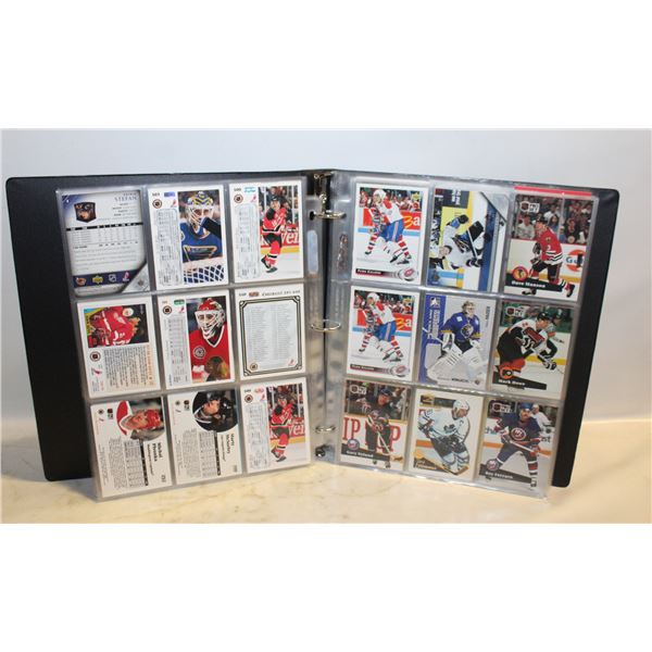 BINDER ALL NHL HOCKEY APPROX 198 CARDS
