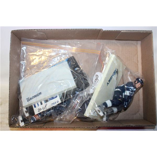 LOT OF MCFARLANE OILERS HIGH DETAIL FIGURES