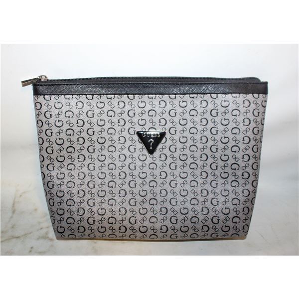 GUESS COSMETIC BAG