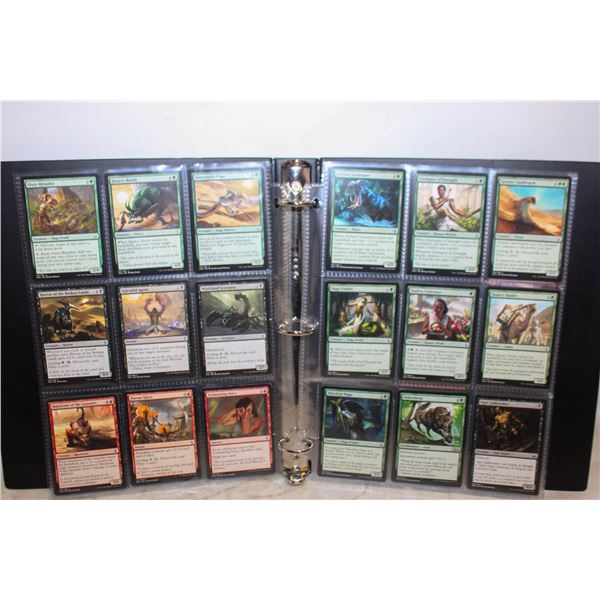 BINDER OF MAGIC THE GATHERING CARDS