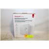 Image 1 : HONEYWELL THERMOSTAT RLV3150A