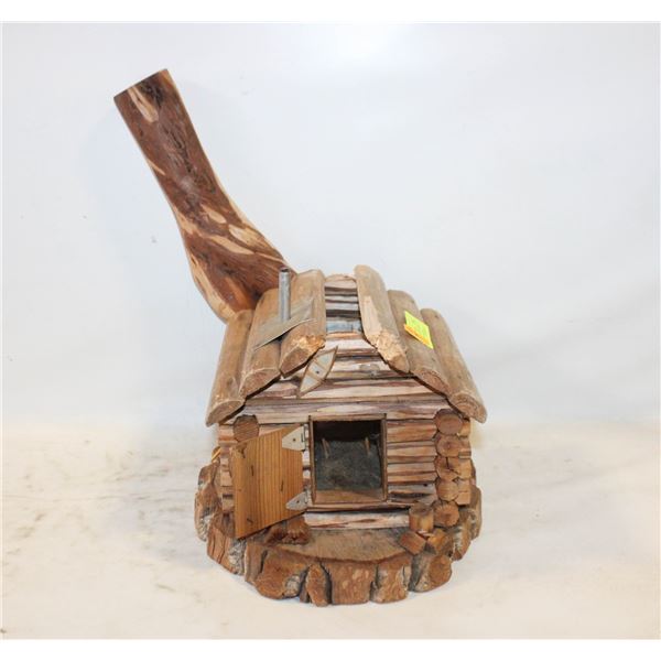 HANDMADE LOG CABIN SCENE WITH INSIDE DECORATIONS