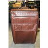 Image 1 : BROWN LEATHER TRAVEL LUGGAGE