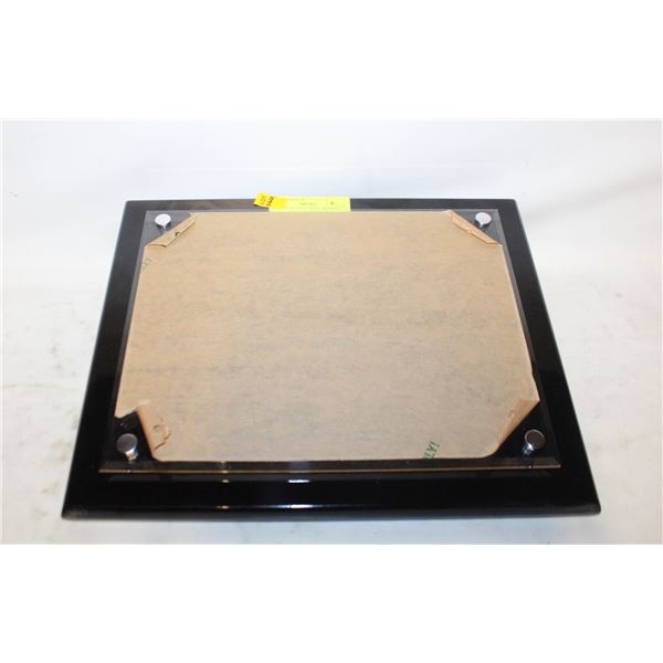 DELUXE 10.75X13 " WALL PLAQUE