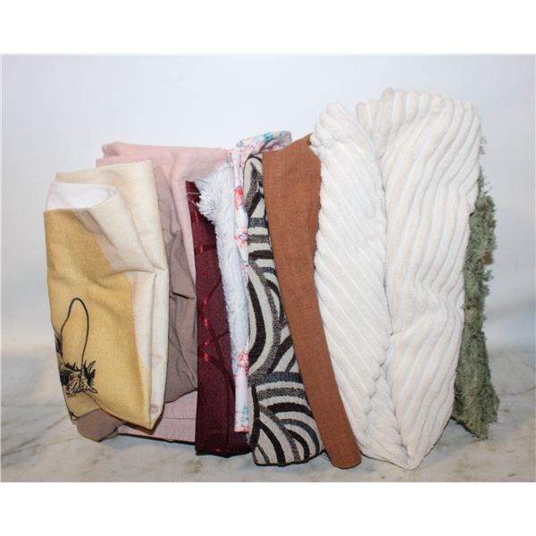 FLAT OF ASSORTED THROW PILLOW COVERS
