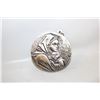 Image 1 : MPTHER & CHILD RELIGIOUS MEDALLION