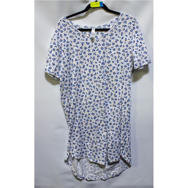 NEW FLORA NIKROOZ SLEEP DRESS SIZE LARGE - FLOWERS