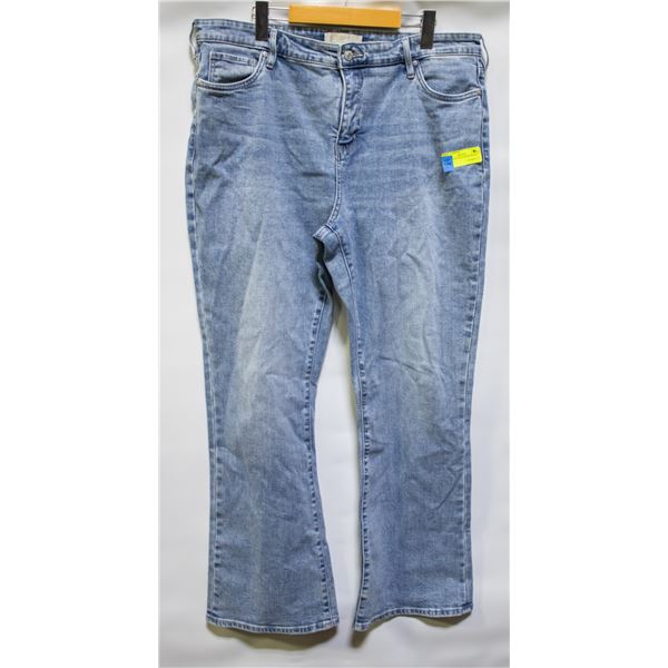 LOFT LIGHT WASH DENIM JEANS SIZE 14