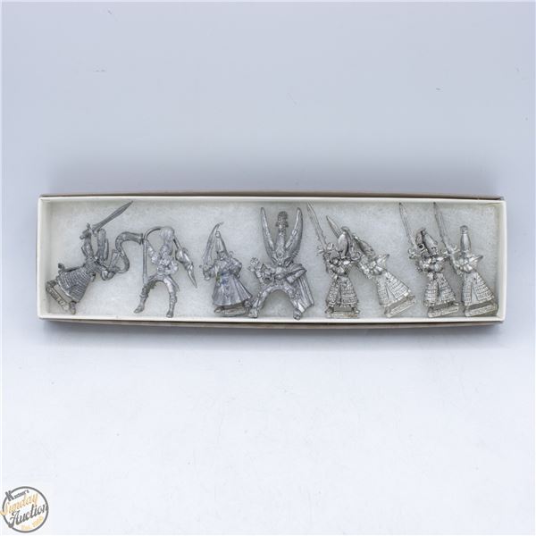 VINTAGE 8 WARHAMMER METAL