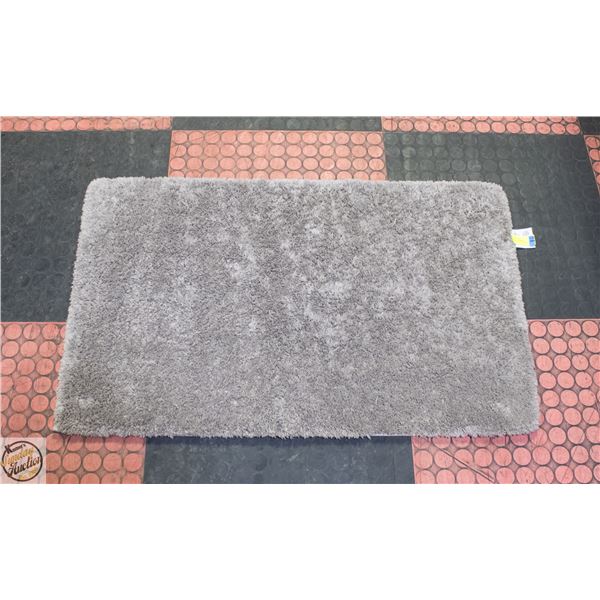 INTERIOR + STYLE BATHROOM MAT