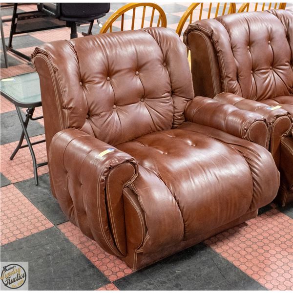 VINTAGE BROWN LEATHER CHAIR