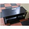 Image 1 : ENTERTAINMENT STAND 40" X 18" X 19"