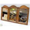 Image 1 : ANTIQUE OAK FRAMED TRI-PANEL TABLE TOP MIRROR