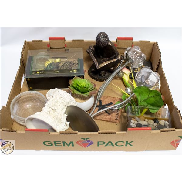 LOT OF VARIOUS DÉCOR