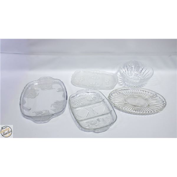 LOT OF GLASS SERVING TRAYS
