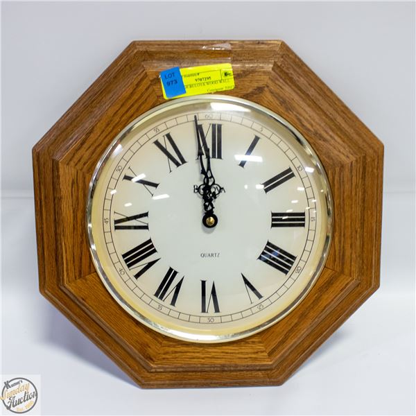 VINTAGE BULOVA WOOD WALL CLOCK