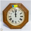 Image 1 : VINTAGE BULOVA WOOD WALL CLOCK