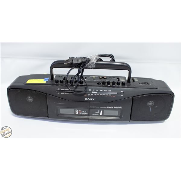 VINTAGE SONY STEREO CASSETTE DECK