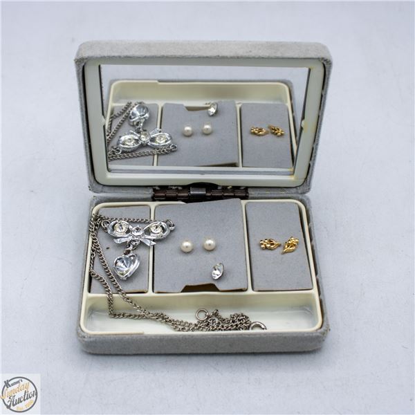 TRAVEL JEWELRY CASE WITH CONTENTS