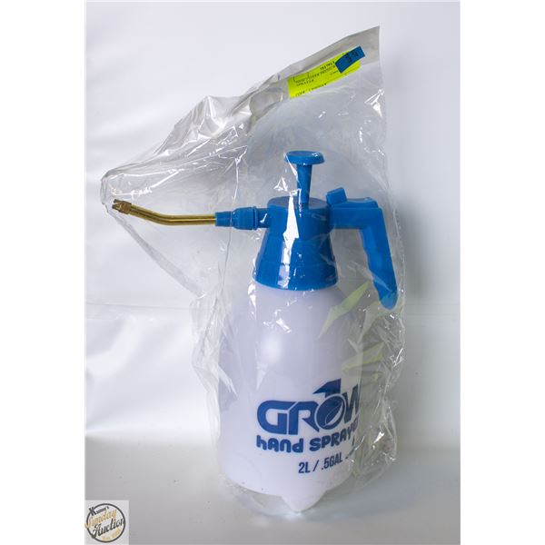 NEW 2 LITER PRESSURE HAND SPRAYER