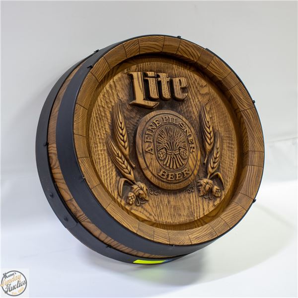 VINTAGE LITE BEER SIGN 18 INCHES