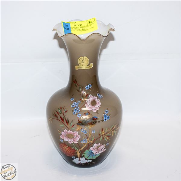 VINTAGE OPALINA FLORENTINA DECORATIVE VASE CIRCA