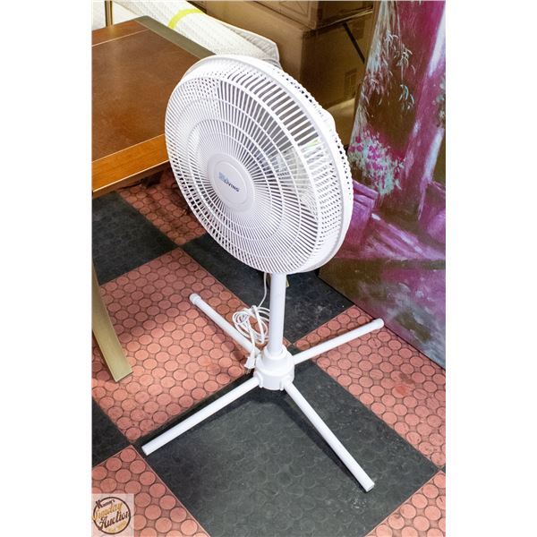 'FOR LIVING' STAND UP WHITE COLOUR ROOM FAN