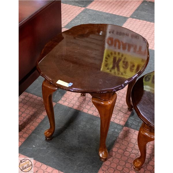 MAHOGANY SIDE TABLE