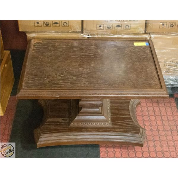 VINTAGE WOOD GRAIN ROLLER CART- 26" X 18" X 17"