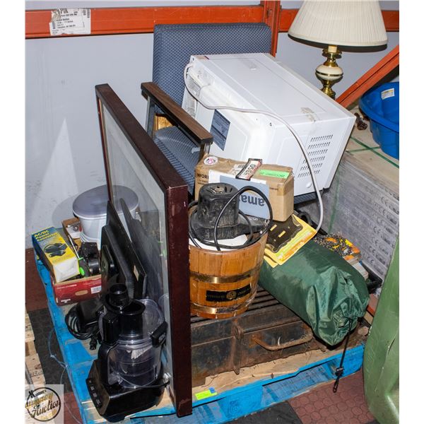 PALLET OF HOUSEHOLD GOODS, MICROWAVE, OFFICE CHAIR