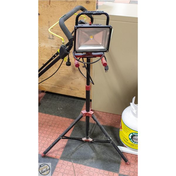HUSKY WORKLIGHT