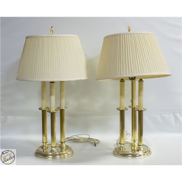 2 VINTAGE BRASS CANDLE STICK STYLETABLE LAMP CREAM