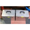 Image 1 : 2 METALLIC LATCHING BOXES