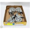 Image 1 : SET OF 4 CASTERS