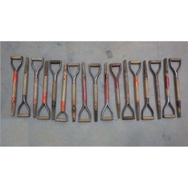 LOT OF 17 SHORT HANDLES
