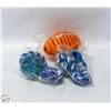 Image 1 : 3 X DOG TOYS