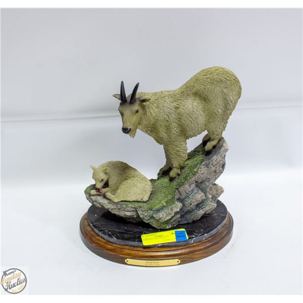 MOUNTIAN GOAT STATUE