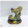 Image 1 : MOUNTIAN GOAT STATUE