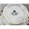 Image 9 : Royal Albert Over 20 Pieces