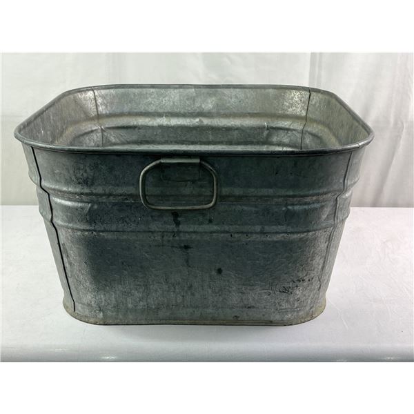 Vintage GSW Galvanized Ware Tub