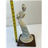 Image 3 : A. Belcari "Young Lady in Art Deco Dress" - 1985 figurine - Signed