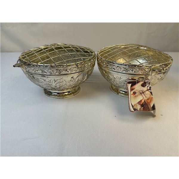 The Beaumont Collection  w Tags, Flower holders