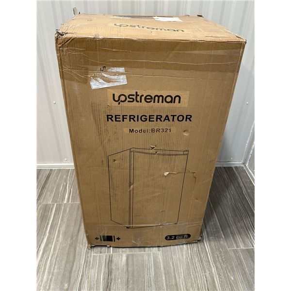 Bar fridge (new in box)