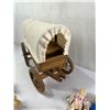 Image 3 : Wooden Covered Wagon