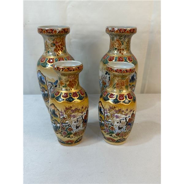 4 Japanese Vases