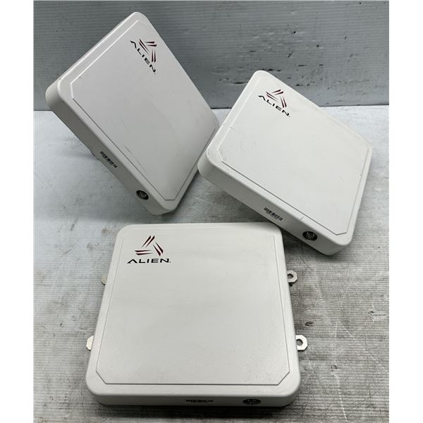 (3) Alien #ALR-8697 / 866-960 MHz Circular Antennas