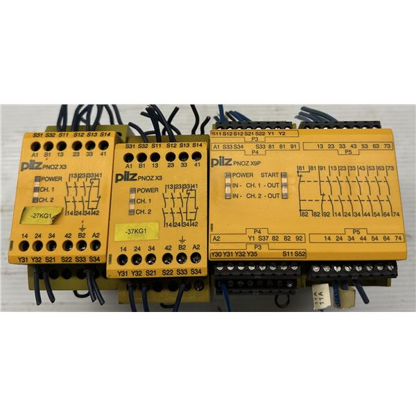 Lot of (3) Pilz Relays #774318 / #774318 / #777609