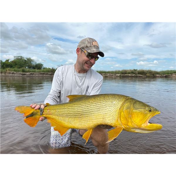 4-day Free Range hunt & 1 Day of Golden Dorado Fishing with CANTENA SAFARIS ARGENTINA for 4 hunters